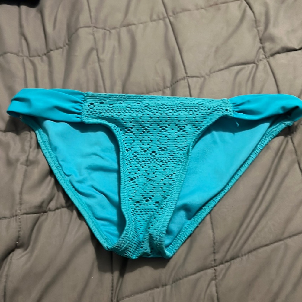 Comfy and cute never worn makes you feel gorg
